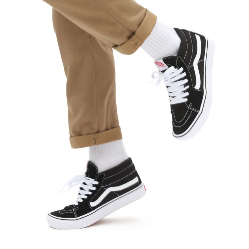 Vans Klasik ComfyCush Sk8-Mid Cut Ayakkabi Siyah | VN027M8NS14